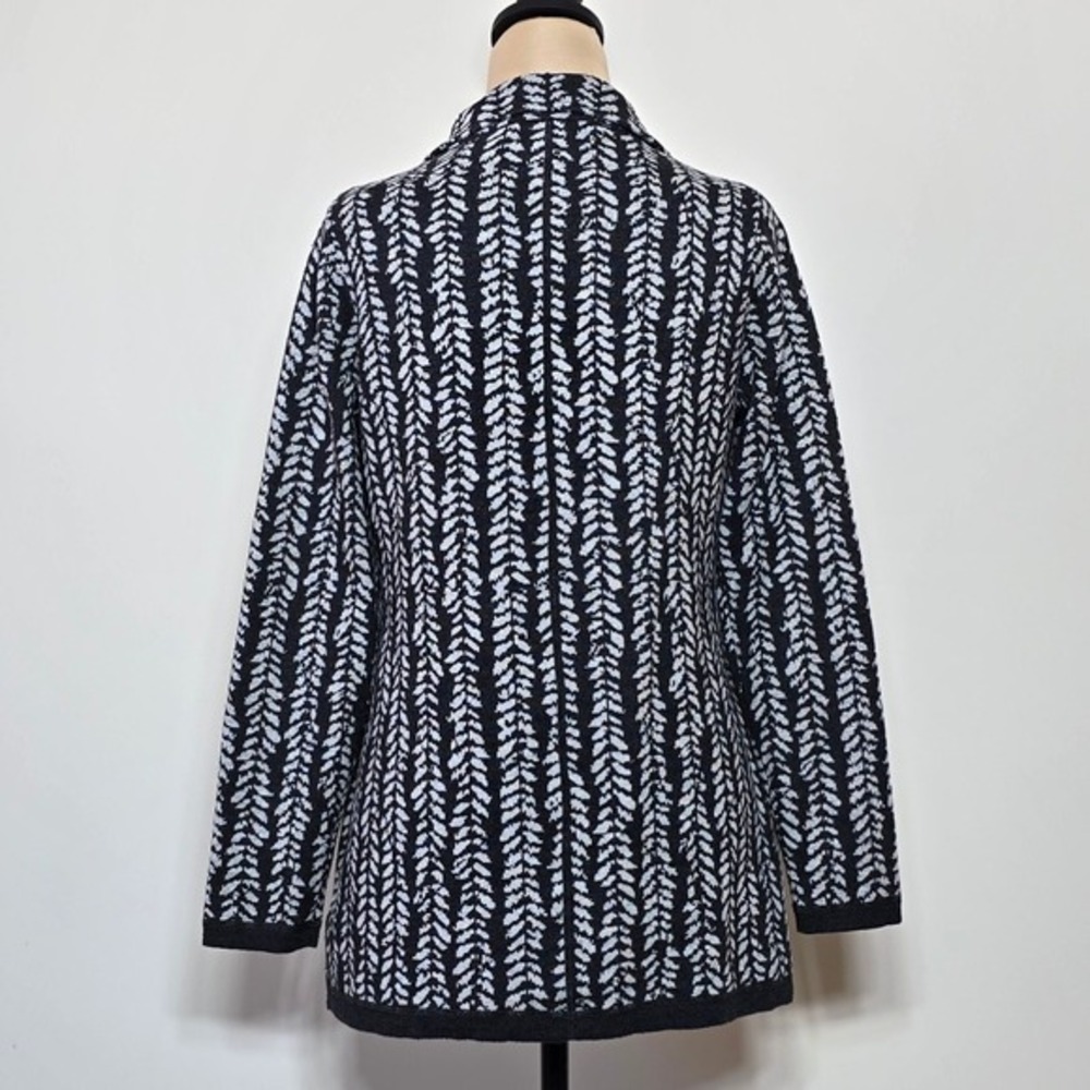 Cynthia Rowley Long Zip-Front Sweater Jacket – Gray & White‎ Leaf Knit – Size M - Picture 2 of 5